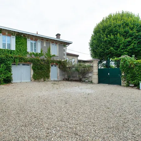Bed and Breakfast L'annexe De Camillac 3*